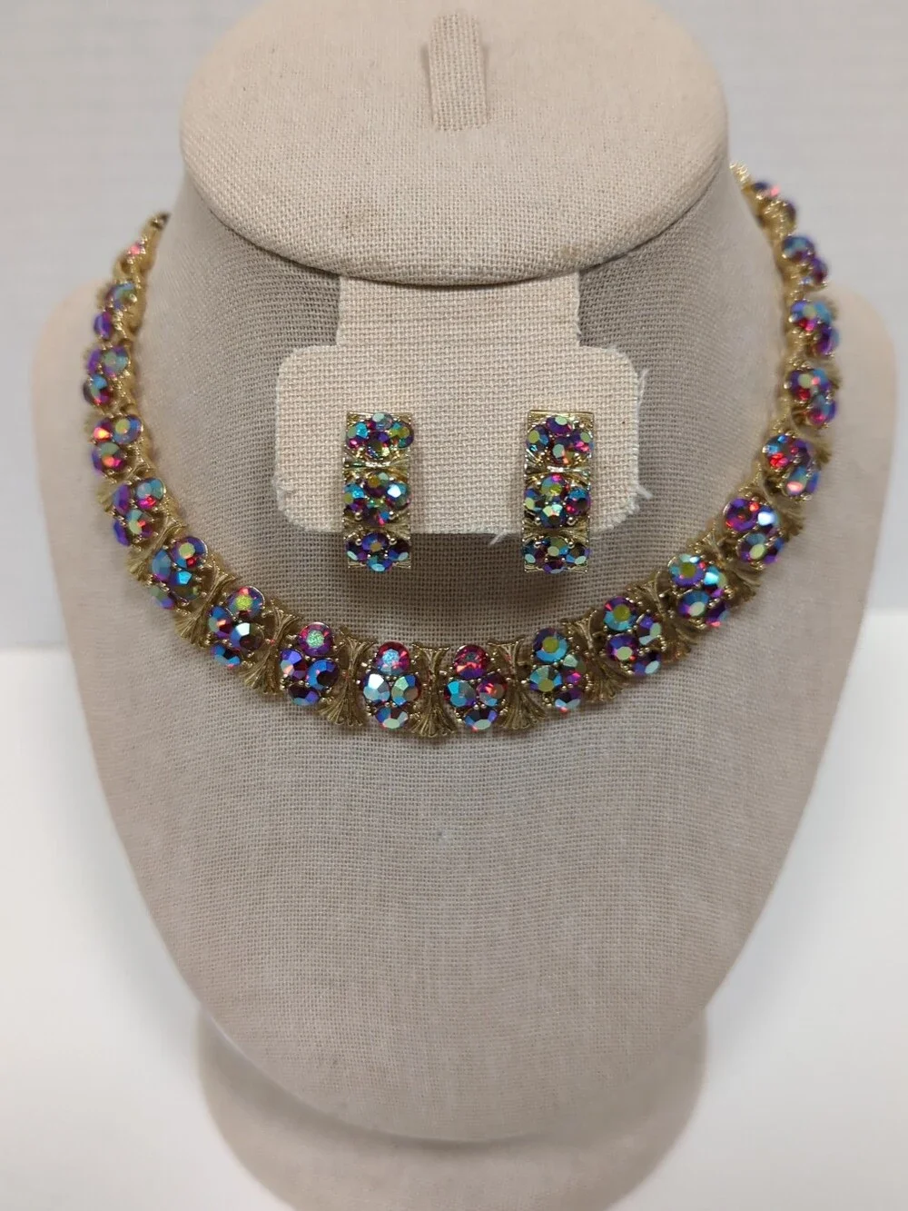 Lisner Jewelry like new